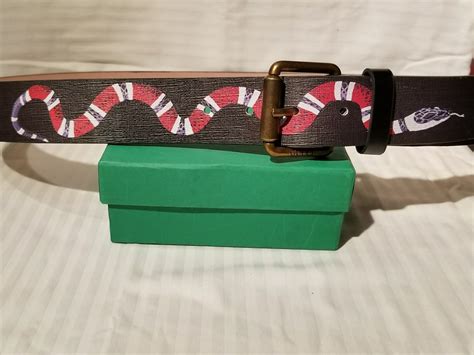 cinturon gucci serpiente